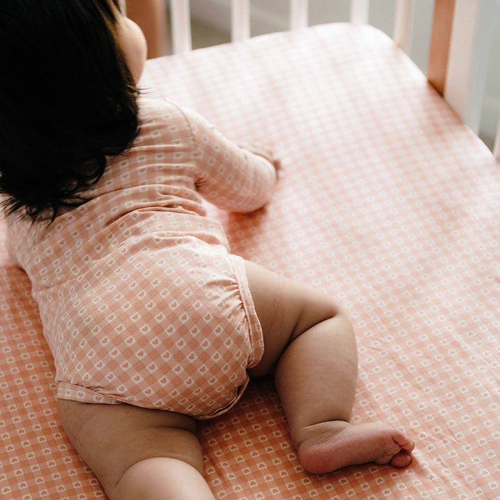 Fitted Cot Sheet - Heart Gingham