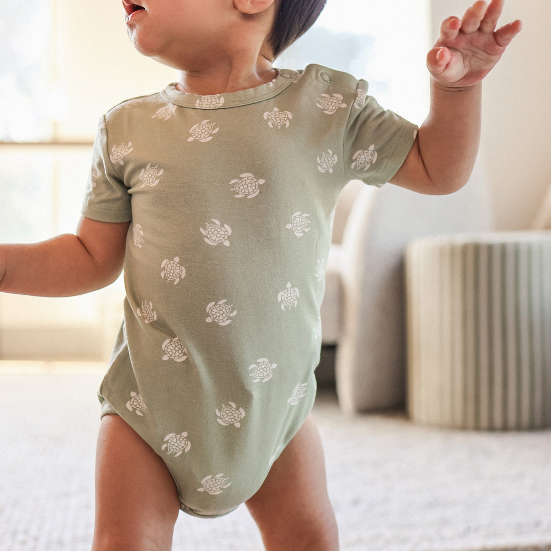 Comfy Short Sleeve Bodysuit - Turtle